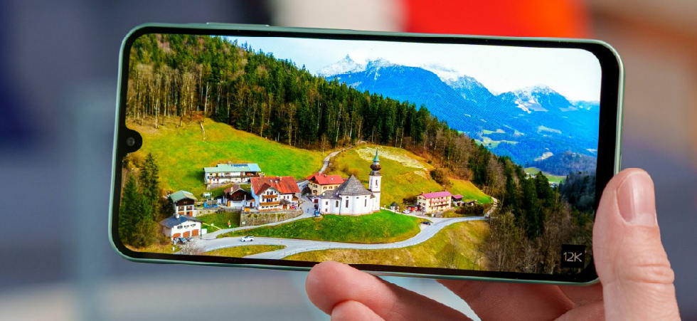 صفحهنمایش Super AMOLED